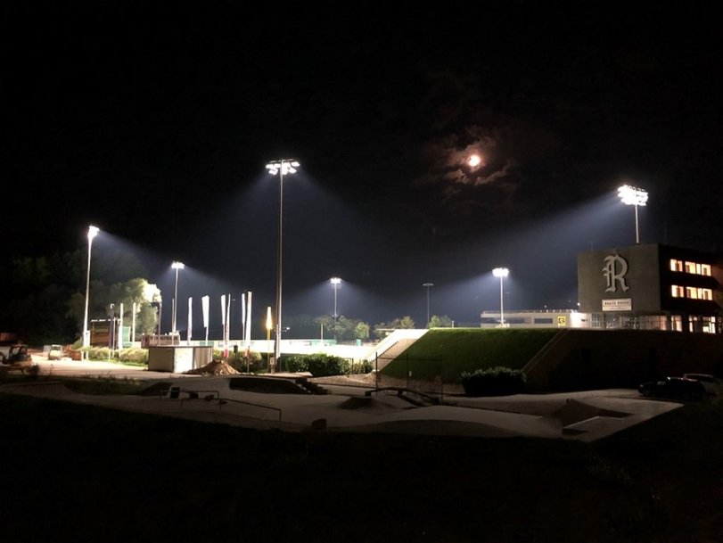 Heller und effizienter: Neues Musco LED-System mit ams OSRAM LEDs lässt das Spielfeld im Regensburger Baseballstadion erstrahlen